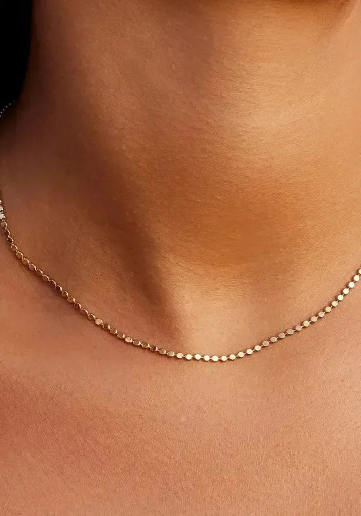 Agapée Anatole Choker worn on model's neck